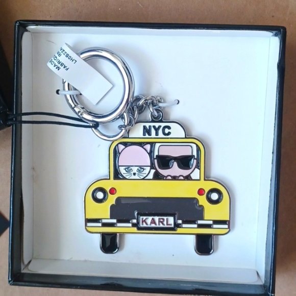 Karl Lagerfeld Paris NYC Taxi Keychain NWT - Picture 2 of 4